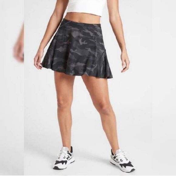 Athleta Match Point Skort Sz M‎ Black Camo Stretchy Flowy Sporty Tennis Athletic - Picture 13 of 14